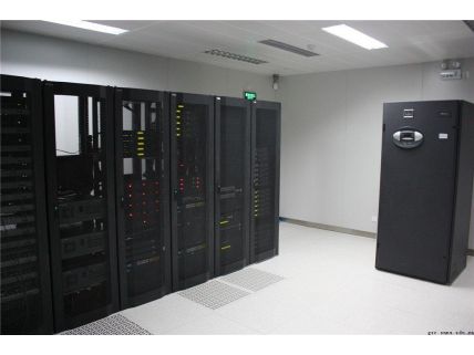 機房空調安裝效果圖 機房空調安裝效果圖