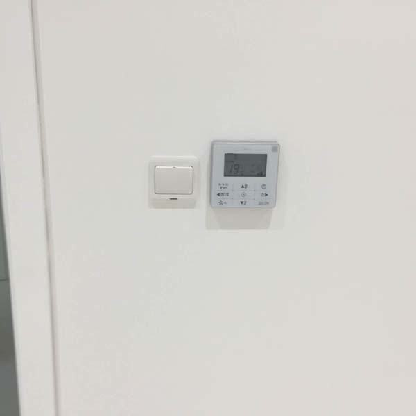 中央空調(diào)控制面板 中央空調(diào)控制面板